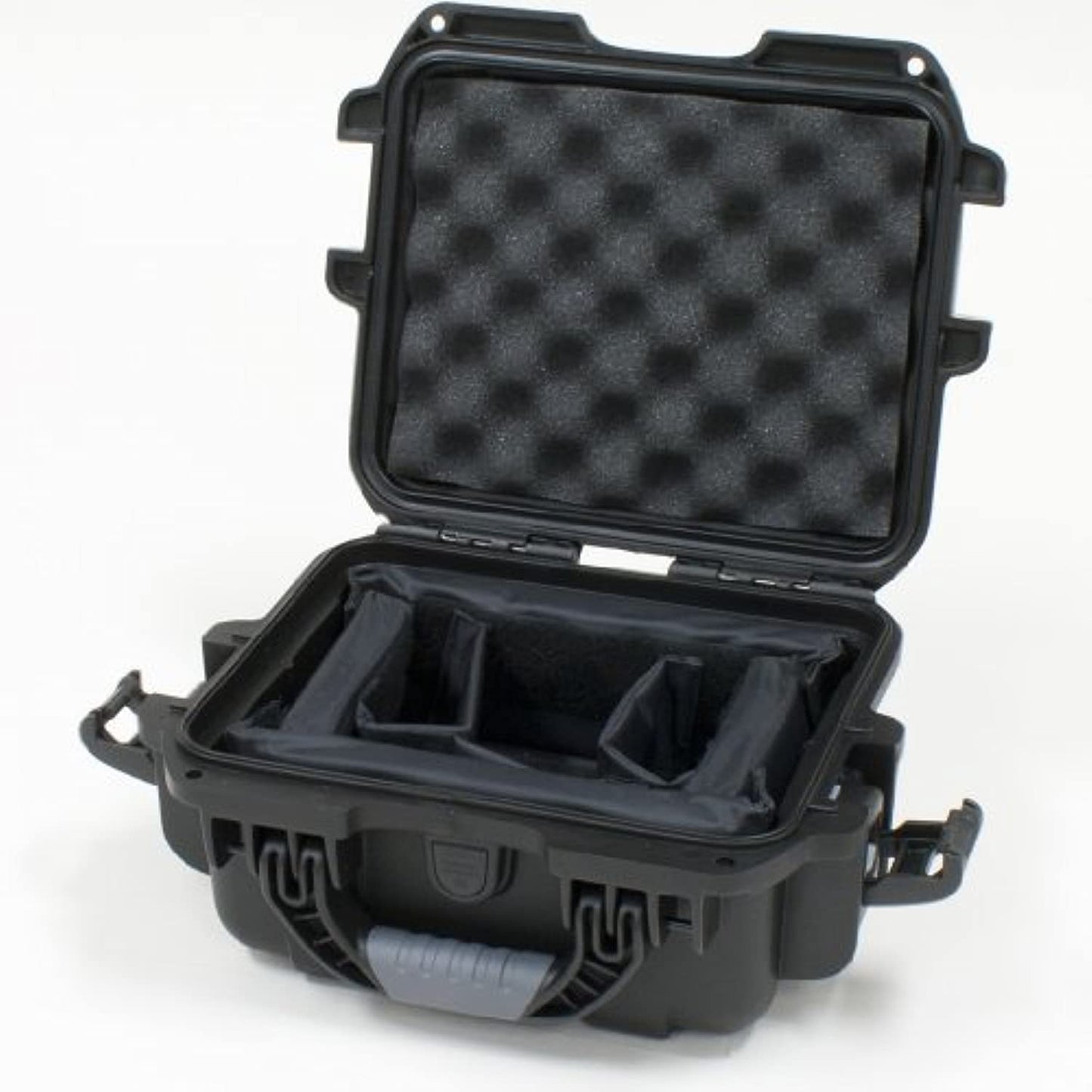 Gator Cases Titan Series Waterproof Equipment Case with Divider Insert 9.4" x 7.4" x 5.5" (GU-0907-05-WPDV)