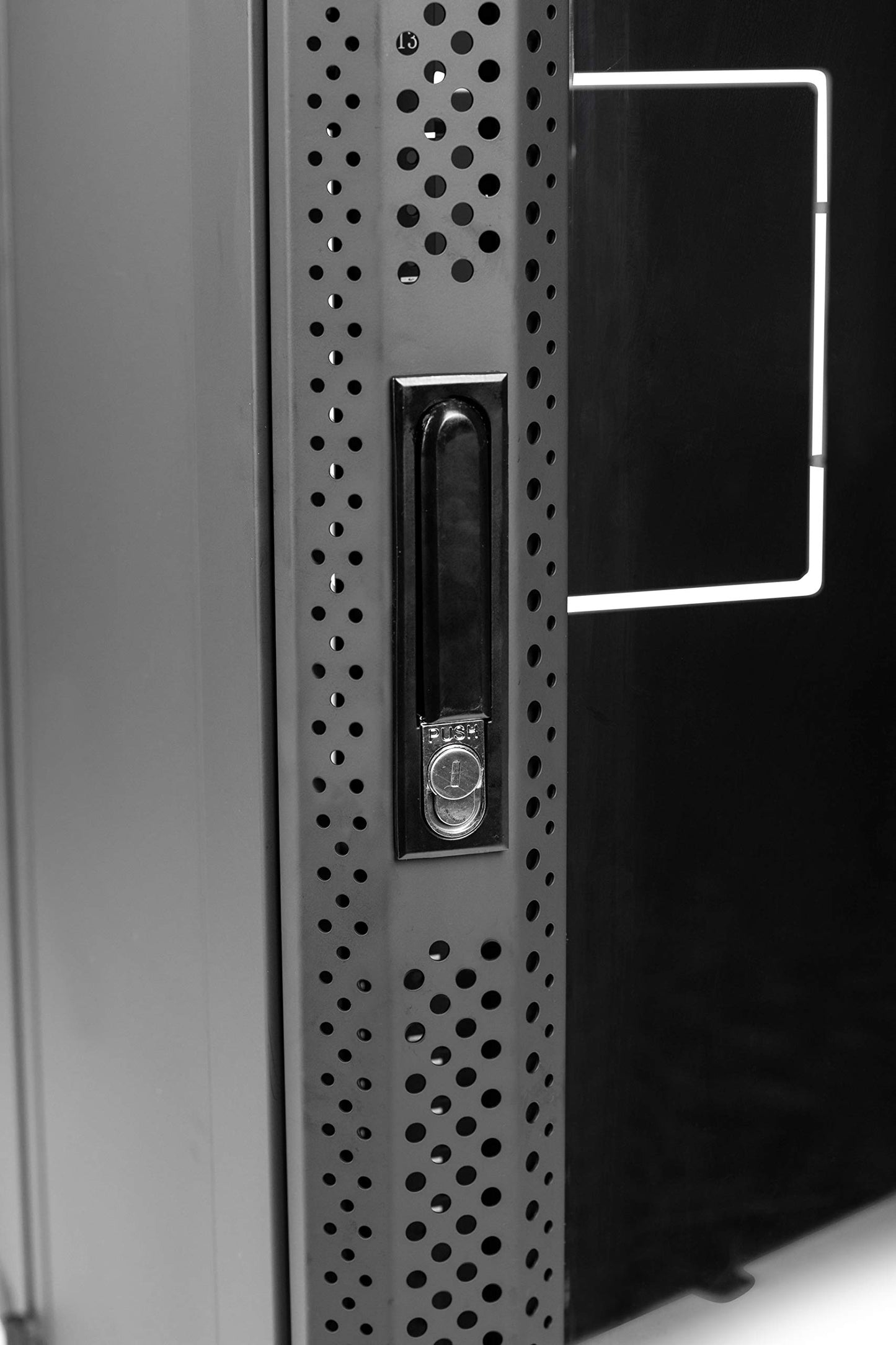 Gator Rackworks Sectional Wall Rack with Glass Door; 18U with 21" Rackable Depth (GRW2018509)