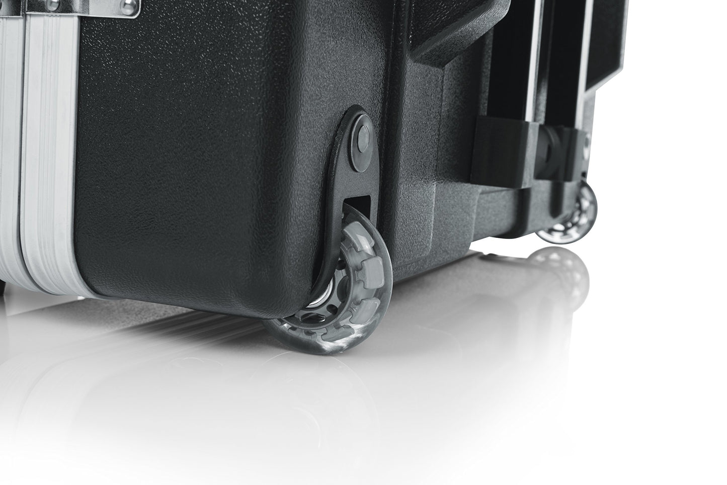 Gator Cases ATA Molded Mixer Case with Wheels and Tow Handle; 20 x 30 Inches (G-MIX 20X30)