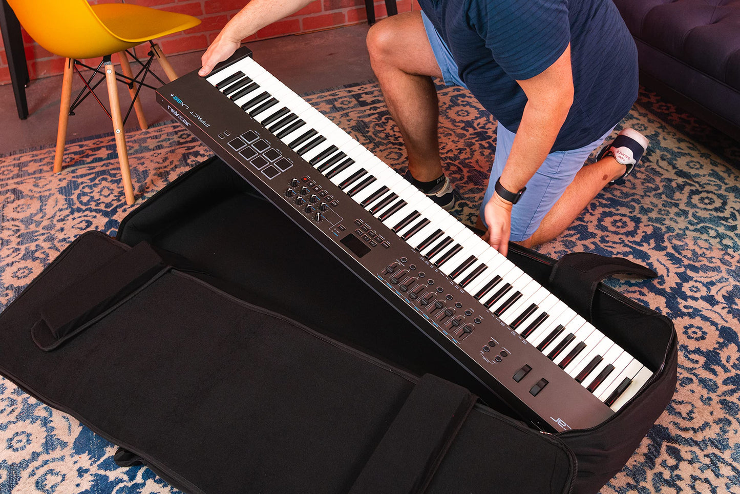 Gator Cases Padded Keyboard Gig Bag; Fits 49 Note Keyboards (GKB-49)