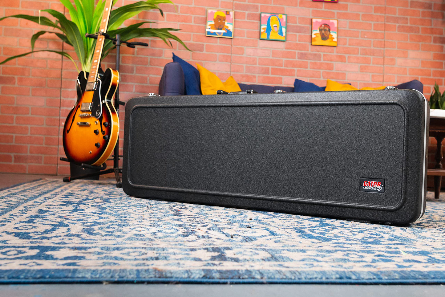 Gator Cases Deluxe ABS Molded Case for Electric Guitars; Fits Telecaster and Stratocaster Style Guitars (GC-ELECTRIC-A)